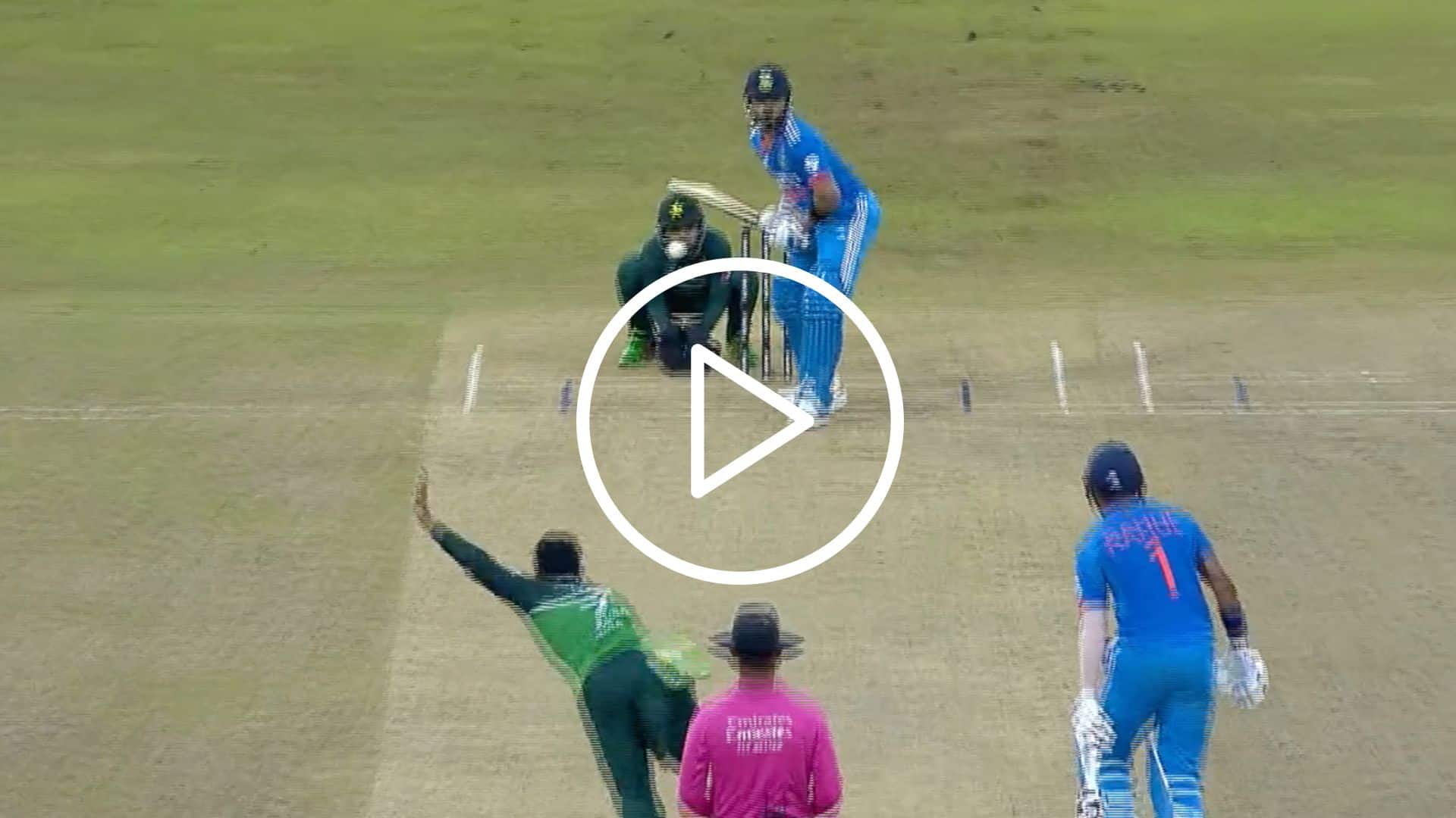 [Watch] Virat Kohli Completes Flamboyant Fifty vs Pakistan in Asia Cup